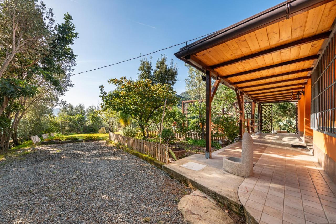Villa Sureu سولاناس المظهر الخارجي الصورة